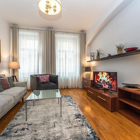 Wishlist Prague Residences - Old Town Square Екстериор снимка