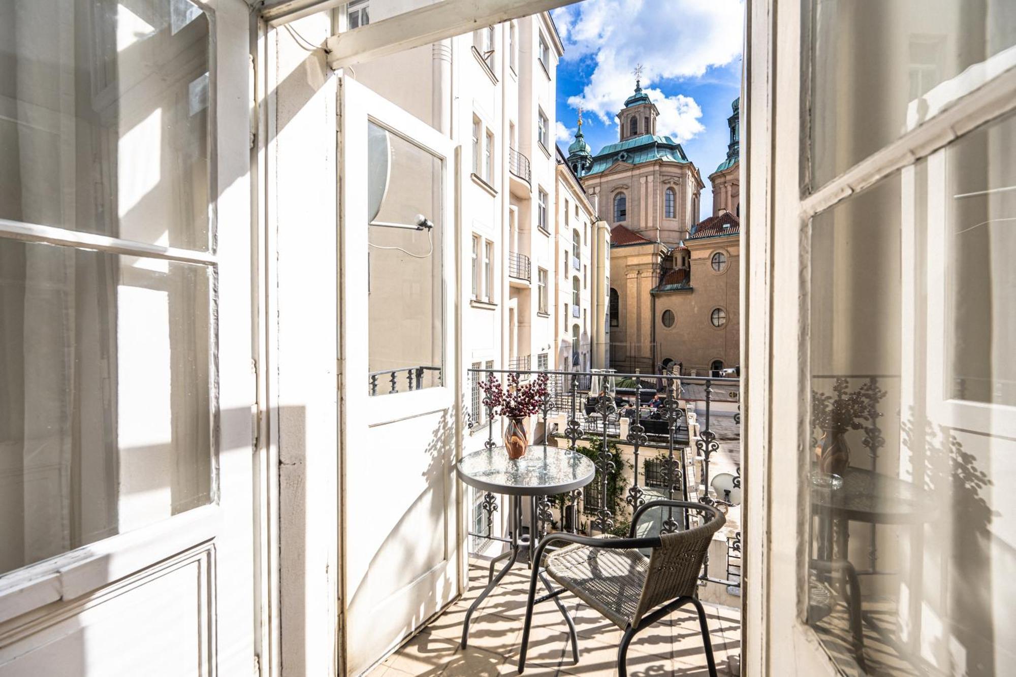 Wishlist Prague Residences - Old Town Square Екстериор снимка