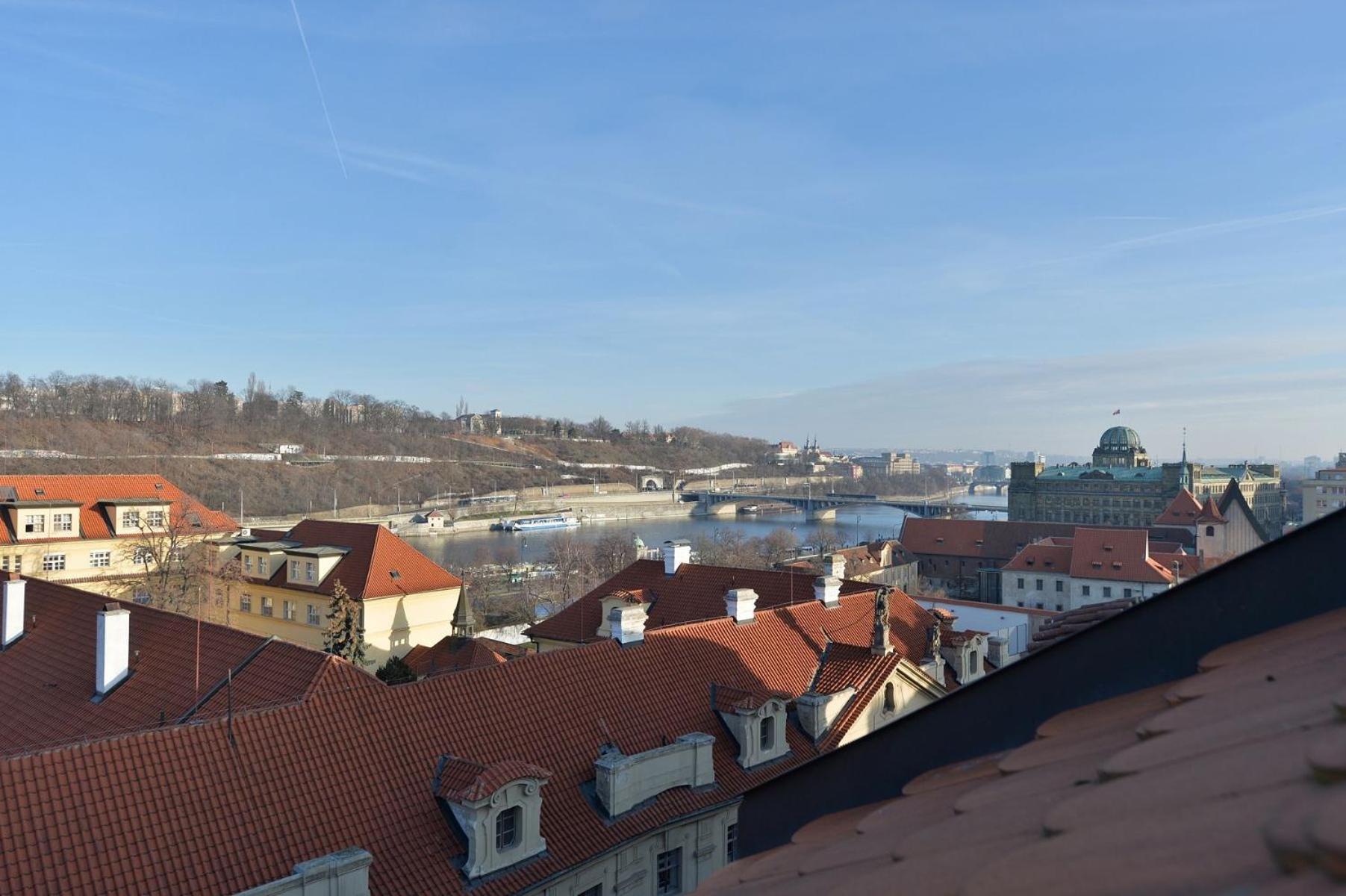 Wishlist Prague Residences - Old Town Square Екстериор снимка