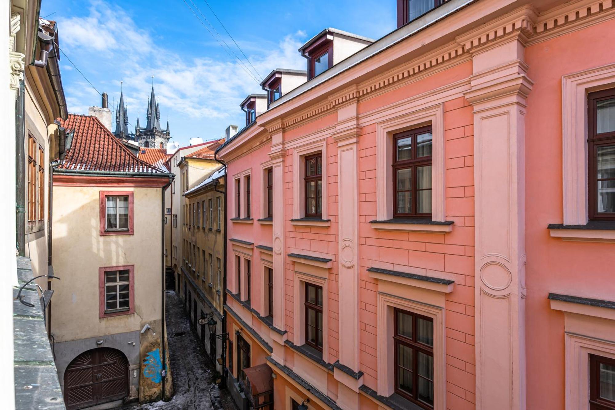 Wishlist Prague Residences - Old Town Square Екстериор снимка